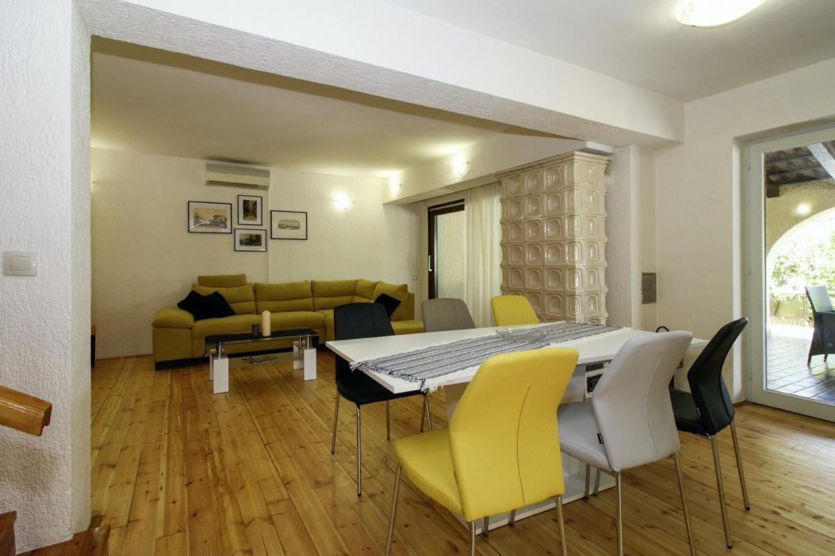 Casa Parenzana In Porec - Haus Fuer 7-9 Personen Exterior photo