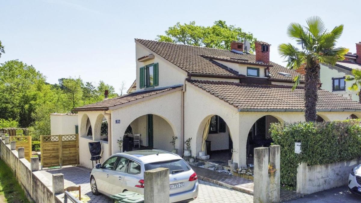 Casa Parenzana In Porec - Haus Fuer 7-9 Personen Exterior photo